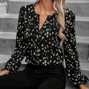 Dark Green Women's Animal Print Long-Sleeve Blouse Medium